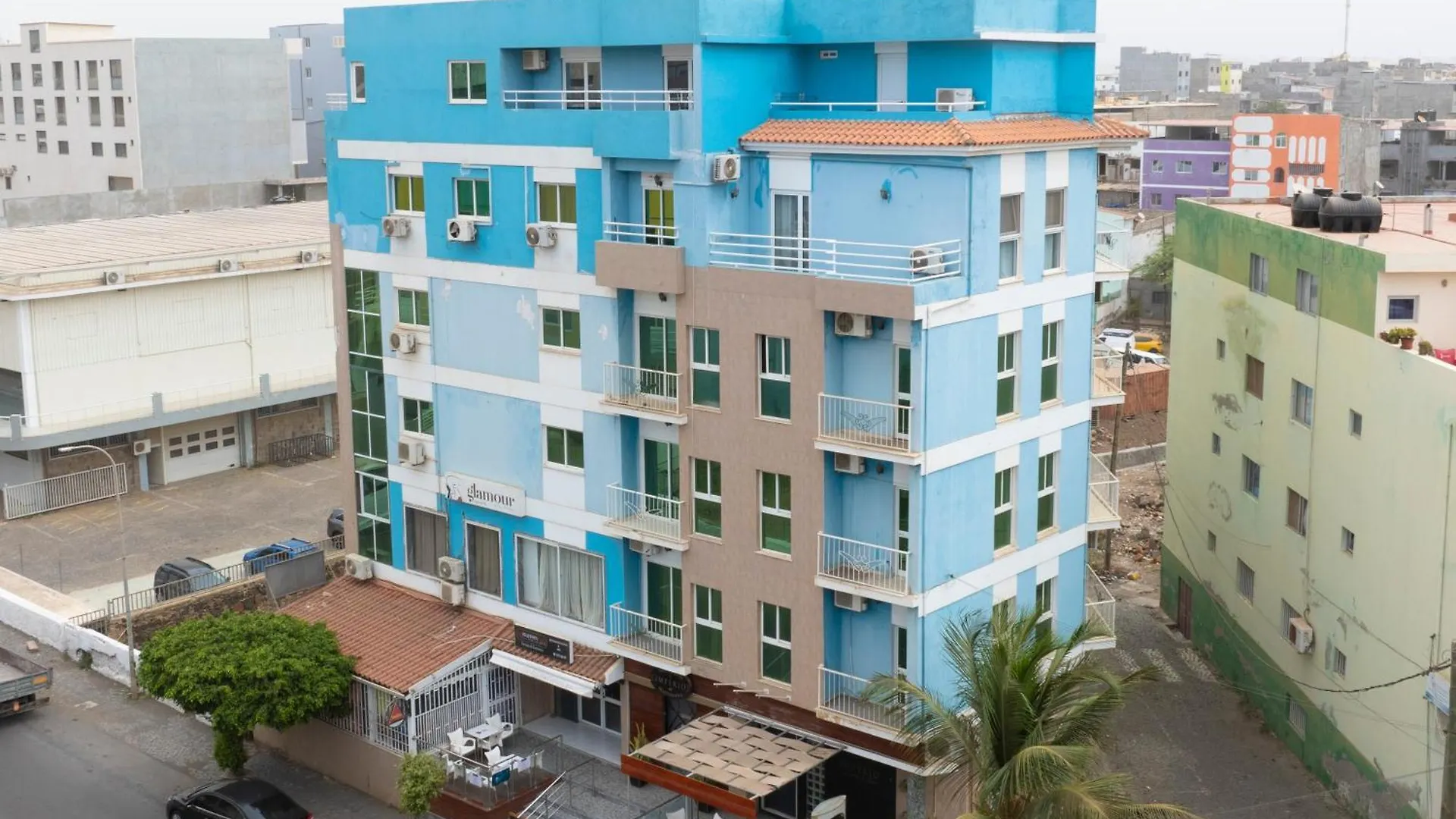 City Center Charm: 2-Bdr Apt In Palmarejo - Lcgr Praia Apartment
